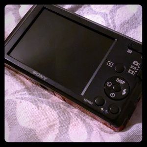 Sony camera cyber shot red